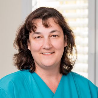 Szilvia Toth-Kazsamer Szilvia Toth-Kazsamer