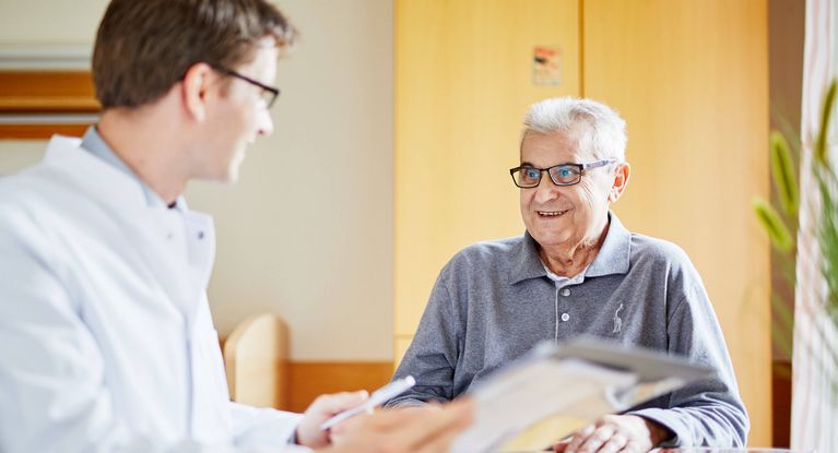 Ärztliche Besprechung Ärztliche Besprechung